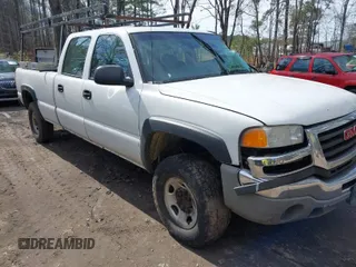 2006 GMC Sierra 2500HD Work Truck with VIN 1GTHC23U66F226795, listed as a IAAI auction lot 41663946 with Not provided miles and . Bid and sale history available at DreamBid. Image 1.