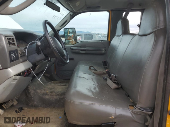 2004 Ford F-250 XL with VIN 1FTNX20P54EC93333, listed as a Copart auction lot 46504895 with 195,189 mi miles and Clean title. Bid and sale history available at DreamBid. Image 7.