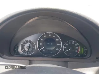 2005 Mercedes-Benz CLK 320 z VIN WDBTK65J85F149075, wystawiony jako IAAI lot #42171486 z przebiegiem 97 231 mil mil oraz . Historia ofert i sprzedaży dostępna na DreamBid. Obrazek 7.