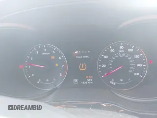 2015 Kia K900 Premium with VIN KNALU4D47F6025048, listed as a IAAI auction lot 41234546 with 122,577 mi miles. Bid and sale history available at carsss.com. Image 7.
