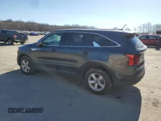 2022 Kia Sorento LX z VIN 5XYRGDLC3NG159872, wystawiony jako Copart lot #47370805 z przebiegiem 21 328 mil mil oraz Szkoda całkowita • Salvage title. Historia ofert i sprzedaży dostępna na DreamBid. Obrazek 2.