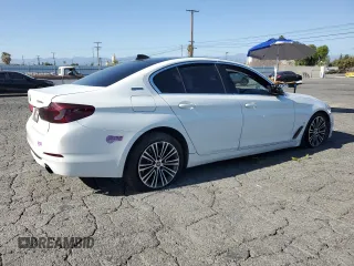 2019 BMW 5 Series 530e с VIN WBAJA9C54KB389629, выставлен на аукционе Copart как лот 52256265 с пробегом 112 642 миль миль и Списание • Salvage title. История ставок и продаж доступна на DreamBid. Изображение 3.