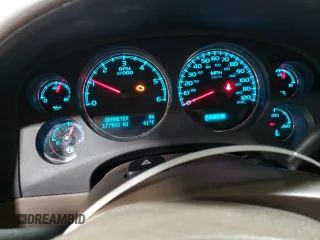 2011 Chevrolet Tahoe LT z VIN 1GNSKBE02BR290660, wystawiony jako Copart lot #87083164 z przebiegiem 177 933 mil mil oraz Szkoda całkowita • Salvage title. Historia ofert i sprzedaży dostępna na DreamBid. Obrazek 9.