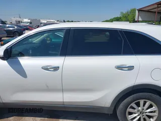 2019 Kia Sorento S V6 with VIN 5XYPG4A50KG565227, listed as a IAAI auction lot 42042549 with 1,234 mi miles. Bid and sale history available at carsss.com. Image 14.
