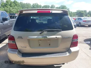 2006 Toyota Highlander w/3rd Row z VIN JTEEP21A460146586, wystawiony jako IAAI lot #42256255 z przebiegiem 198 011 mil mil oraz . Historia ofert i sprzedaży dostępna na DreamBid. Obrazek 17.