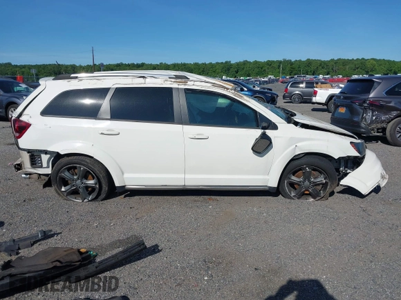 2015 Dodge Journey Crossroad z VIN 3C4PDCGG8FT567835, wystawiony jako IAAI lot #42290535 z przebiegiem 151 191 mil mil oraz . Historia ofert i sprzedaży dostępna na DreamBid. Obrazek 14.
