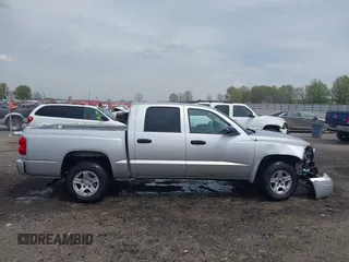 2007 Dodge Dakota SLT with VIN 1D7HE48KX7S122712, listed as a IAAI auction lot 41888864 with 114,384 mi miles and . Bid and sale history available at carsss.com. Image 13.