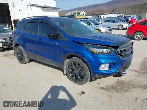 2019 Ford Escape SE with VIN 1FMCU9GD7KUB44070, listed as a IAAI auction lot 41801706 with 77,612 mi miles. Bid and sale history available at carsss.com. Image 1.