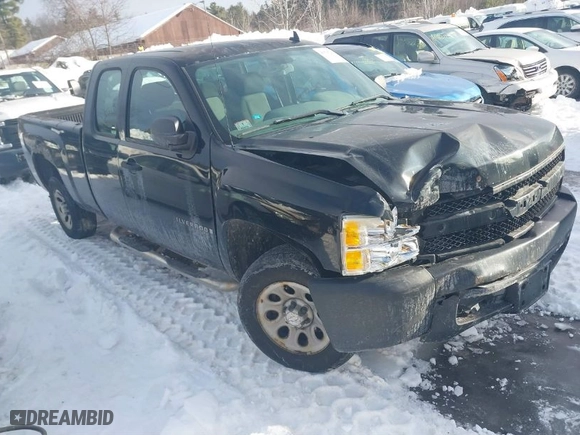 2008 Chevrolet Silverado 1500 Work Truck with VIN 1GCEC19X88Z326767, listed as a IAAI auction lot 41597236 with 196,007 mi miles. Bid and sale history available at carsss.com. Image 1.