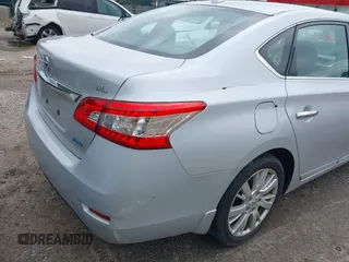 2014 Nissan Sentra SR z VIN 3N1AB7APXEY209345, wystawiony jako IAAI lot #42378706 z przebiegiem 132 705 mil mil oraz . Historia ofert i sprzedaży dostępna na DreamBid. Obrazek 13.