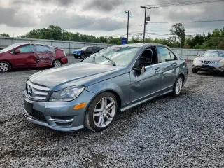 2012 Mercedes-Benz C 300 Sport с VIN WDDGF8BB6CA709434, выставлен на аукционе Copart как лот 63976735 с пробегом 119 658 миль миль и Списание • Salvage title. История ставок и продаж доступна на DreamBid. Изображение 1.