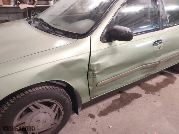 2002 Chevrolet Cavalier LS with VIN 1G1JF524427178416, listed as a IAAI auction lot 41309961 with 280,793 mi miles. Bid and sale history available at carsss.com. Image 6.