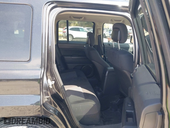 2011 Jeep Patriot Latitude with VIN 1J4NF1GBXBD155212, listed as a IAAI auction lot 42096596 with 150,284 mi miles and . Bid and sale history available at DreamBid. Image 8.