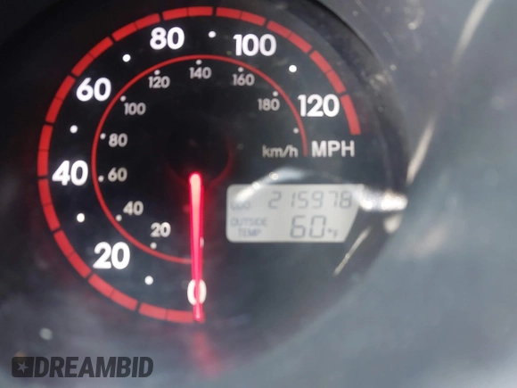2008 Pontiac Vibe with VIN 5Y2SL65838Z400904, listed as a IAAI auction lot 41656435 with 215,978 mi miles. Bid and sale history available at carsss.com. Image 7.