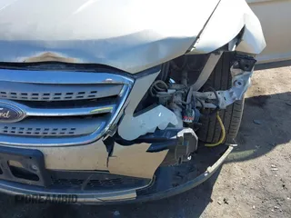 2010 Ford Taurus Limited с VIN 1FAHP2FW7AG105512, выставлен на аукционе IAAI как лот 41773479 с пробегом 143 549 миль миль и . История ставок и продаж доступна на DreamBid. Изображение 6.