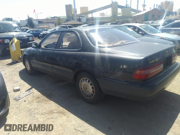 1995 Lexus ES 300 with VIN JT8GK13T2S0115625, listed as a IAAI auction lot 38286680 with 194,450 mi miles and . Bid and sale history available at DreamBid. Image 3.