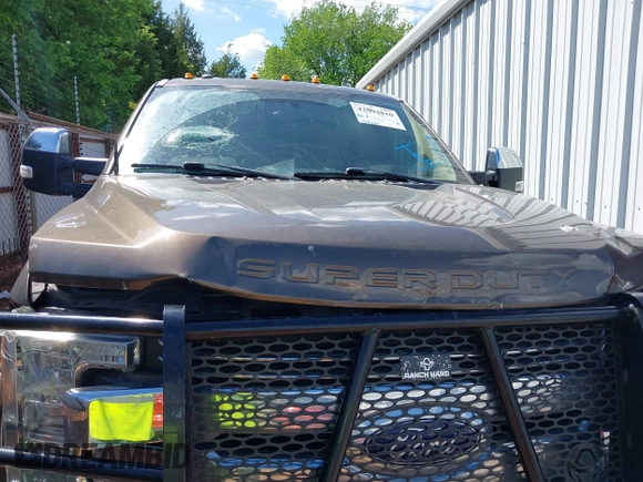 2017 Ford F-250 Lariat z VIN 1FT7W2BTXHEB51281, wystawiony jako IAAI lot #42094810 z przebiegiem 120 633 mil mil oraz . Historia ofert i sprzedaży dostępna na DreamBid. Obrazek 6.