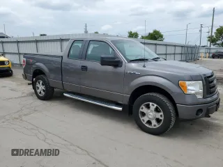 2010 Ford F-150 XL z VIN 1FTEX1EW3AFD02983, wystawiony jako Copart lot #59579565 z przebiegiem 126 131 mil mil oraz Czysty tytuł • Clean title. Historia ofert i sprzedaży dostępna na DreamBid. Obrazek 4.