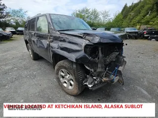 2021 Toyota 4Runner SR5 Premium z VIN JTENU5JR5M5967941, wystawiony jako Copart lot #60937985 z przebiegiem Nie podano mil oraz Szkoda całkowita • Salvage title. Historia ofert i sprzedaży dostępna na DreamBid. Obrazek 1.