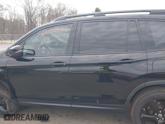 2019 Honda Passport EX-L with VIN 5FNYF8H5XKB024116, listed as a IAAI auction lot 42055543 with 68,641 mi miles and . Bid and sale history available at DreamBid. Image 14.