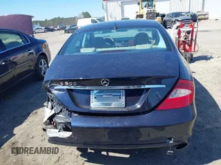2006 Mercedes-Benz CLS-Class with VIN WDDDJ75X46A016692, listed as a IAAI auction lot 41768351 with 86,847 mi miles. Bid and sale history available at carsss.com. Image 16.
