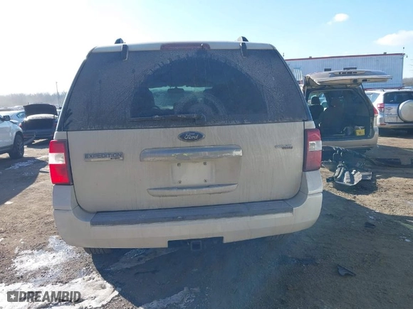 2008 Ford Expedition Limited with VIN 1FMFU20558LA39078, listed as a IAAI auction lot 41390925 with 206,469 mi miles. Bid and sale history available at carsss.com. Image 16.