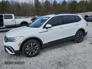2023 Volkswagen Tiguan S z VIN 3VVRB7AX1PM054678, wystawiony jako Copart lot #42378655 z przebiegiem 23 694 mil mil oraz Szkoda całkowita • Salvage title. Historia ofert i sprzedaży dostępna na DreamBid. Obrazek 1.