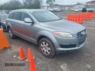 2007 Audi Q7 Premium with VIN WA1BY94L07D076891, listed as a IAAI auction lot 41944191 with 147,019 mi miles. Bid and sale history available at carsss.com. Image 1.