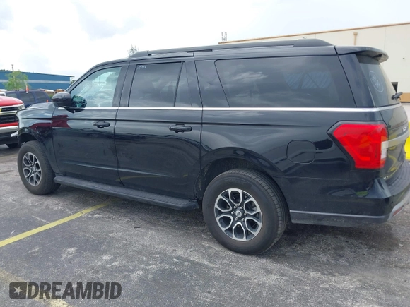 2024 Ford Expedition Max XLT z VIN 1FMJK1J86REA39261, wystawiony jako IAAI lot #42493651 z przebiegiem 47 100 mil mil oraz . Historia ofert i sprzedaży dostępna na DreamBid. Obrazek 4.
