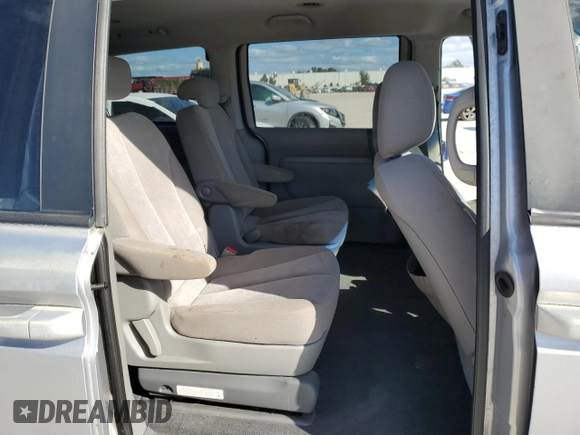 2009 Kia Sedona LX with VIN KNDMB233696315862, listed as a Copart auction lot 76493774 with 178,981 mi miles and Salvage Title. Bid and sale history available at carsss.com. Image 11.