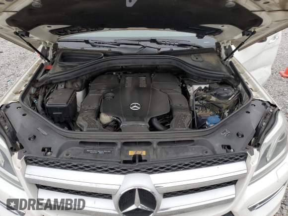 2016 Mercedes-Benz GL with VIN 4JGDF6EE4GA701101, listed as a Copart auction lot 71562044 with 126,771 mi miles and Salvage Title. Bid and sale history available at carsss.com. Image 12.