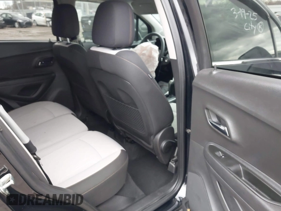 2020 Chevrolet Trax LT z VIN 3GNCJLSB4LL226051, wystawiony jako IAAI lot #41902220 z przebiegiem Nie podano mil oraz . Historia ofert i sprzedaży dostępna na DreamBid. Obrazek 8.