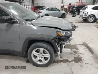 2024 Jeep Compass Sport с VIN 3C4NJDAN8RT580067, выставлен на аукционе IAAI как лот 41589835 с пробегом 29 014 миль миль и . История ставок и продаж доступна на DreamBid. Изображение 19.