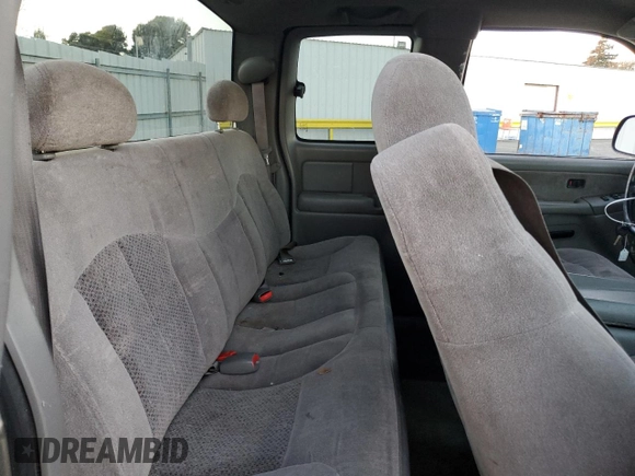 2000 Chevrolet Silverado 1500 LS with VIN 2GCEC19V8Y1321950, listed as a Copart auction lot 89386985 with 260,730 mi miles and Salvage Title. Bid and sale history available at carsss.com. Image 10.