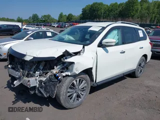 2019 Nissan Pathfinder S z VIN 5N1DR2MM7KC646276, wystawiony jako IAAI lot #42394605 z przebiegiem 75 708 mil mil oraz . Historia ofert i sprzedaży dostępna na DreamBid. Obrazek 2.