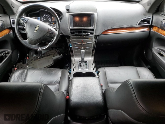 2015 Lincoln MKT with VIN 2LMHJ5NK9FBL04491, listed as a Copart auction lot 81691854 with 334,735 mi miles and Non Repairable. Bid and sale history available at DreamBid. Image 8.