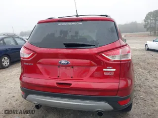 2013 Ford Escape SE with VIN 1FMCU0GX3DUA92476, listed as a IAAI auction lot 41801858 with 143,203 mi miles. Bid and sale history available at carsss.com. Image 16.