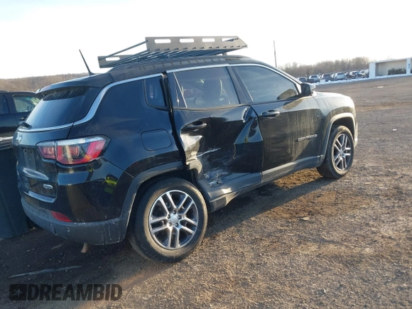 2018 Jeep Compass Altitude with VIN 3C4NJDBB5JT117506, listed as a IAAI auction lot 41447381 with 93,577 mi miles and . Bid and sale history available at carsss.com. Image 4.