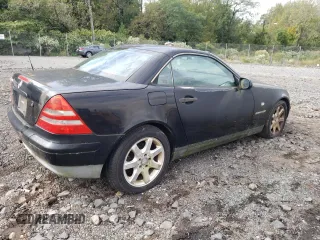 1998 Mercedes-Benz SLK-Class with VIN WDBKK47F2WF063948, listed as a Copart auction lot 73257714 with 182,938 mi miles and Clean Title. Bid and sale history available at carsss.com. Image 3.