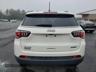 2021 Jeep Compass Altitude with VIN 3C4NJDBB4MT530103, listed as a Copart auction lot 53826555 with 55,313 mi miles and Salvage title. Bid and sale history available at DreamBid. Image 6.