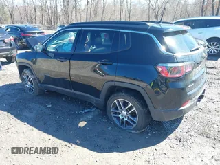 2020 Jeep Compass Latitude with VIN 3C4NJDBB5LT222386, listed as a IAAI auction lot 41851936 with 91,246 mi miles. Bid and sale history available at carsss.com. Image 3.