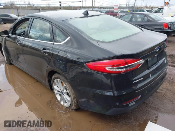2019 Ford Fusion SE with VIN 3FA6P0HD4KR248841, listed as a IAAI auction lot 41880543 with 87,803 mi miles. Bid and sale history available at carsss.com. Image 3.