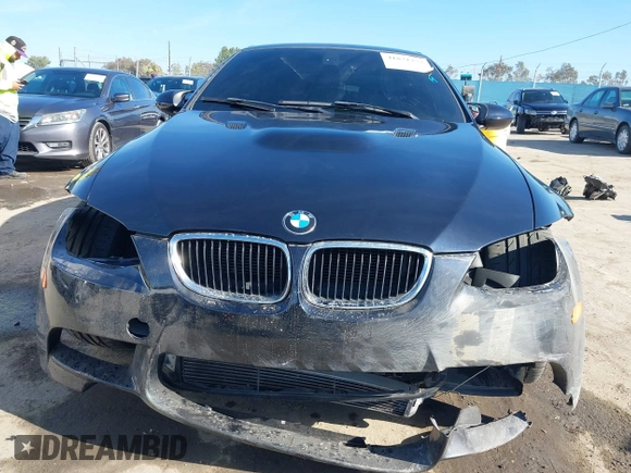 2013 BMW M3 z VIN WBSDX9C5XDE786092, wystawiony jako IAAI lot #41871257 z przebiegiem 61 075 mil mil oraz . Historia ofert i sprzedaży dostępna na DreamBid. Obrazek 13.