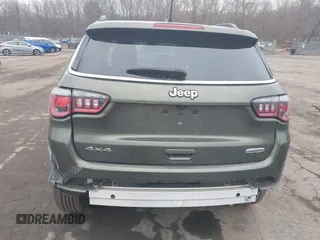 2018 Jeep Compass Latitude z VIN 3C4NJDBB3JT480371, wystawiony jako IAAI lot #41732821 z przebiegiem 73 578 mil mil oraz . Historia ofert i sprzedaży dostępna na DreamBid. Obrazek 20.
