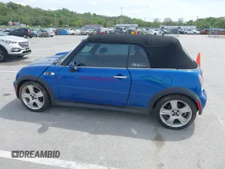 2006 MINI Convertible S with VIN WMWRH335X6TK59110, listed as a IAAI auction lot 42089085 with 101,303 mi miles and . Bid and sale history available at DreamBid. Image 14.