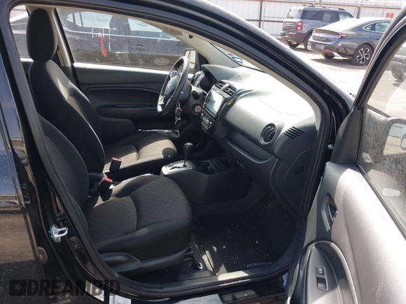 2024 Mitsubishi Mirage ES z VIN ML32AUHJ7RH035310, wystawiony jako IAAI lot #42521891 z przebiegiem 5 393 mil mil oraz . Historia ofert i sprzedaży dostępna na DreamBid. Obrazek 5.