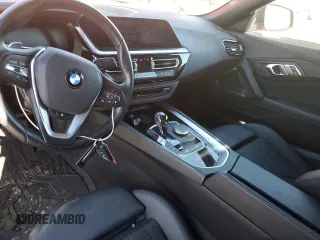 2021 BMW Z4 sDrive30i with VIN WBAHF3C05MWX36897, listed as a Copart auction lot 42633724 with 21,141 mi miles. Bid and sale history available at carsss.com. Image 8.