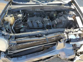 2004 Ford Escape Limited with VIN 1FMCU94164KB05673, listed as a Copart auction lot 48598705 with 196,351 mi miles and Salvage Title. Bid and sale history available at carsss.com. Image 13.