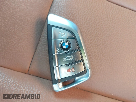 2019 BMW X6 sDrive35i z VIN 5UXKU0C57K0S97581, wystawiony jako IAAI lot #41322568 z przebiegiem 76 635 mil mil oraz . Historia ofert i sprzedaży dostępna na DreamBid. Obrazek 11.