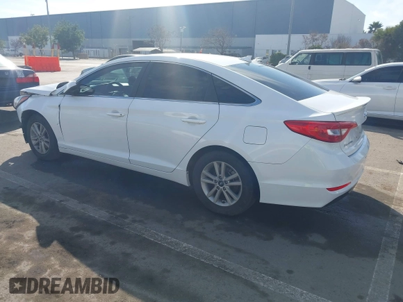 2015 Hyundai Sonata SE with VIN 5NPE24AFXFH083023, listed as a IAAI auction lot 41428991 with 55,288 mi miles and . Bid and sale history available at DreamBid. Image 3.